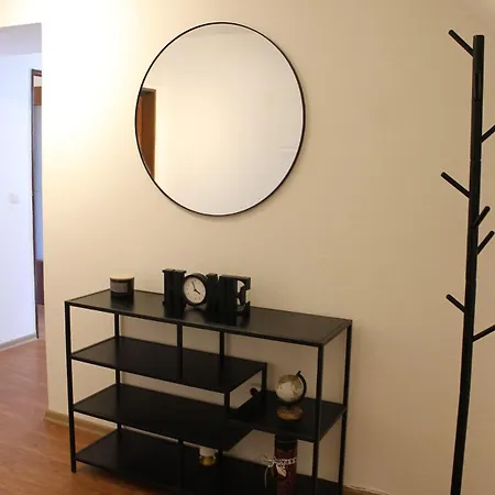 Modern With Large Terrace 公寓 *